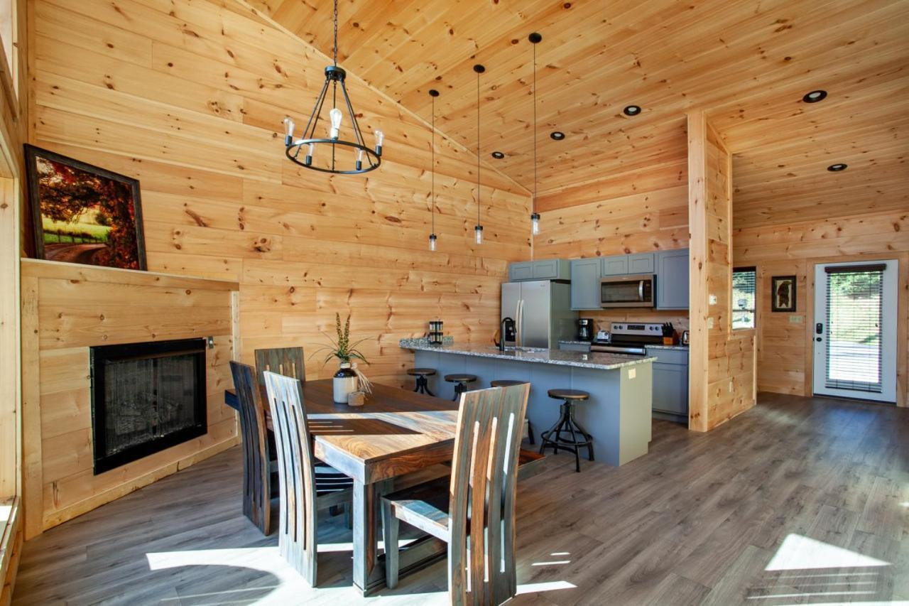Brand New Build Cozy Cottage With Mountain View Gatlinburg Exteriör bild
