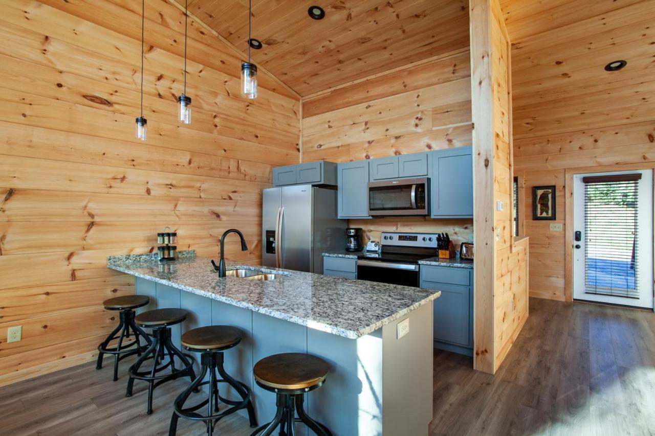Brand New Build Cozy Cottage With Mountain View Gatlinburg Exteriör bild